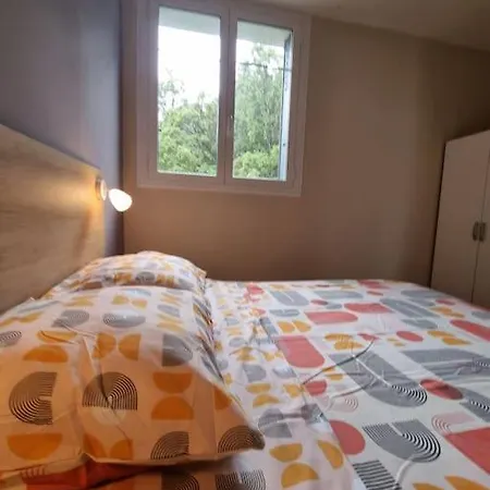 Vue Avec Parking Gratuit Sur Place